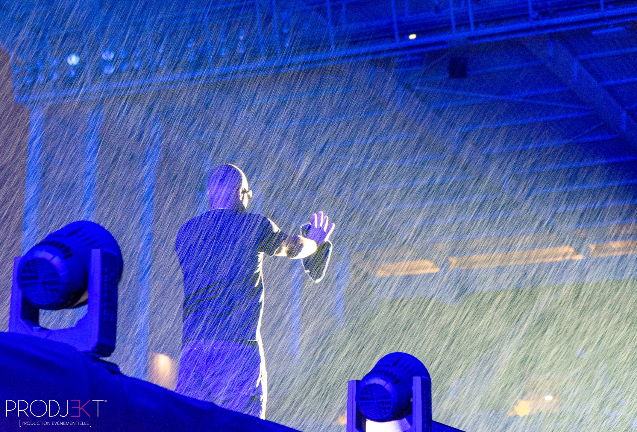Show lumière du concert de GIMS à Bollaert
