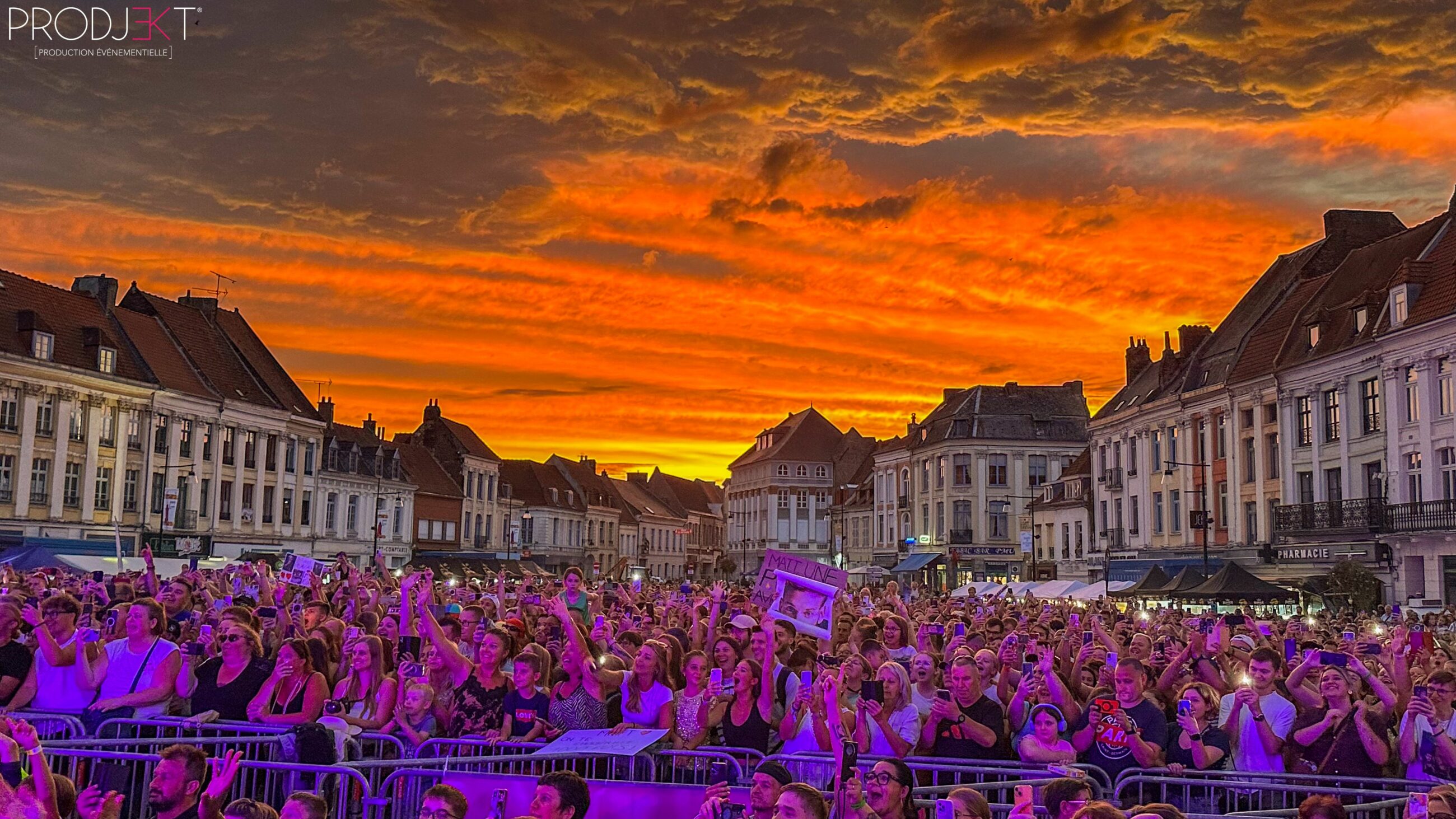Lire la suite à propos de l’article Un ciel rouille pour le festival de l’andouille !