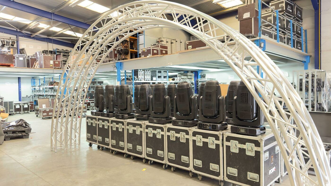 Équipe technique PRODJEKT en préparation de production événementielle